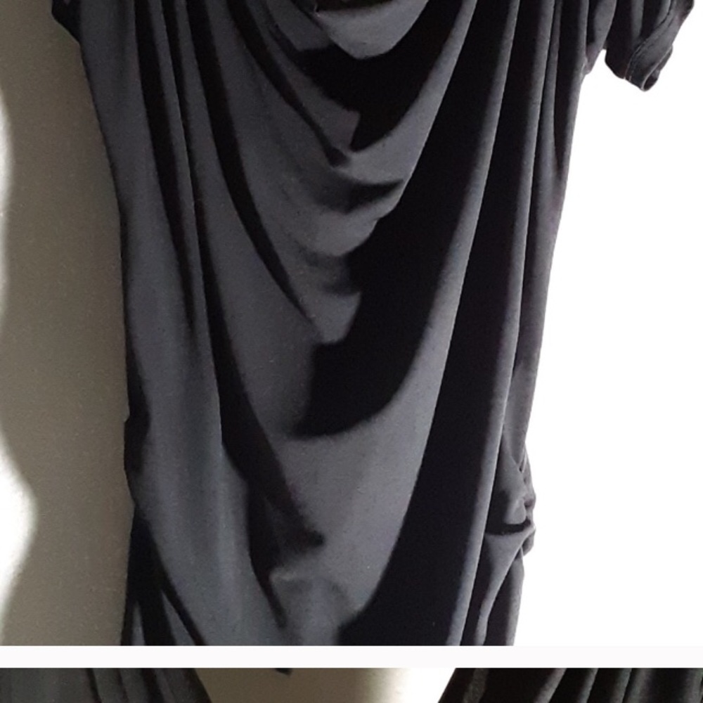Black blouse - Picture 3 of 5